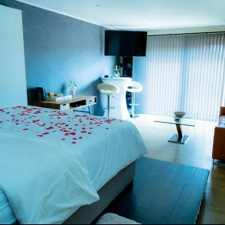 Luxury House Bed and breakfast 3*