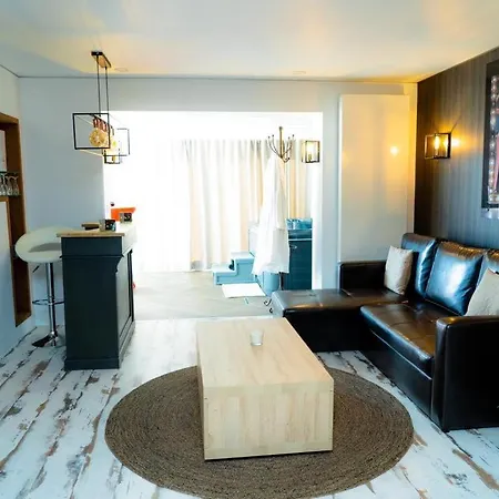Luxury House 3*