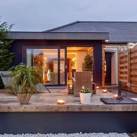 Bed & Breakfast Luxury House Remersdaal